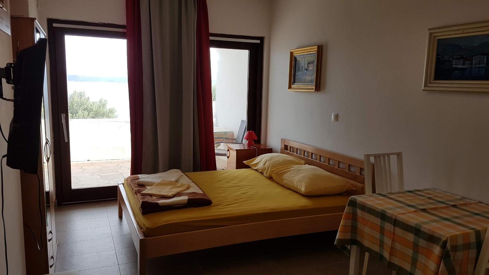Apartments Zmaj Zavala Rom bilde